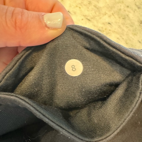 Used wunder under Lulu lemon full length - Picture 2 of 4